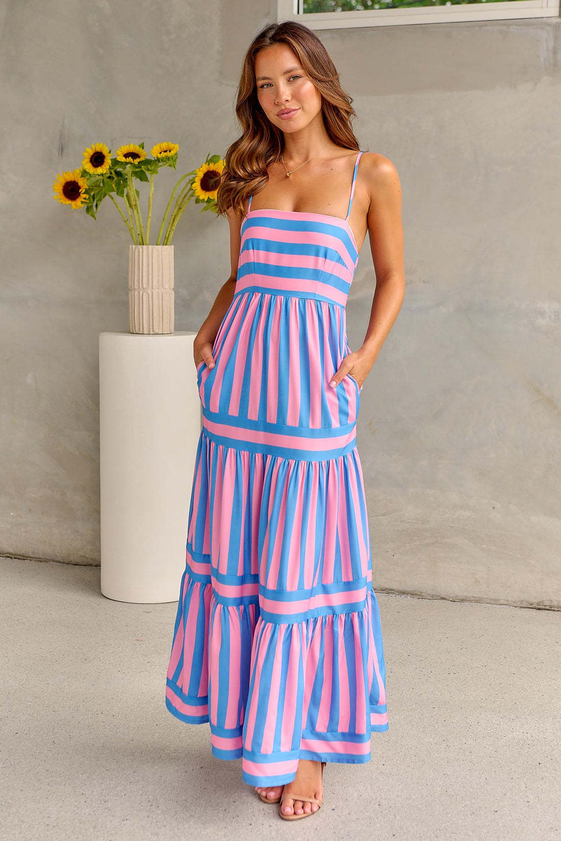 Robe Rayée Dos Nu Femme