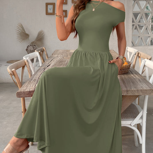 Robe longue asymétrique à épaule dénudée